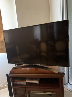 LG 49 4K Smart TV 49UJ634V με EON Smart TV Box σαν καινούργιο