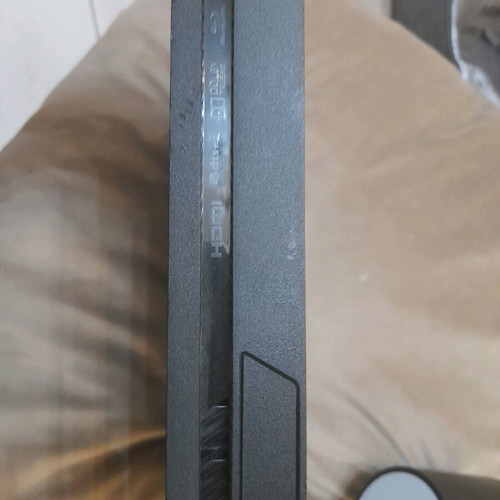 Playstation 4 slim 500GB σαν καινούργιο με 3 χειριστήρια και παιχνίδια