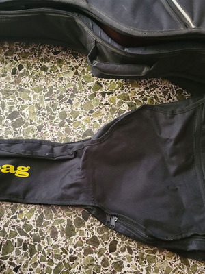 Κιθάρα Alhambra 1C σαν καινούργιο με υποπόδιο, θήκες και αναλόγιο