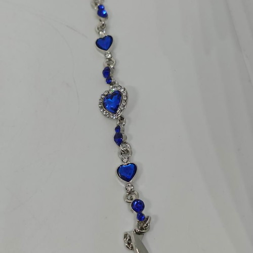 Heart of the Ocean jewelry set like new, pendant, earrings, bracelet