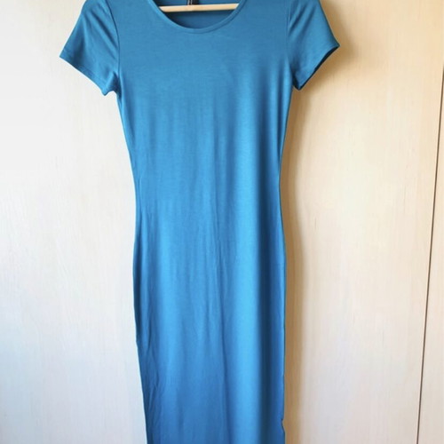 Forever21 cotton turquoise dress like new, midi short sleeve