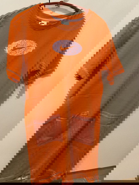 Nike φόρεμα