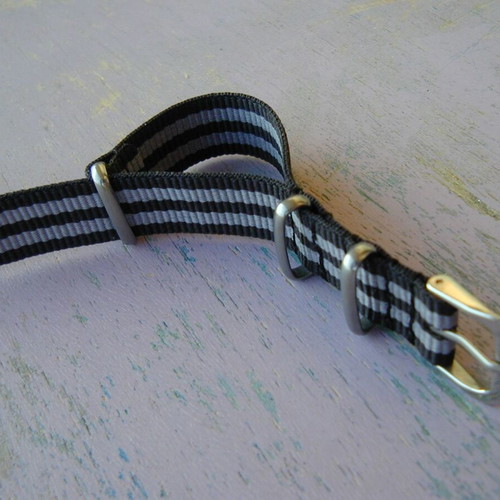 NATO watch strap unisex new, 25cm length, 16mm width, black and grey