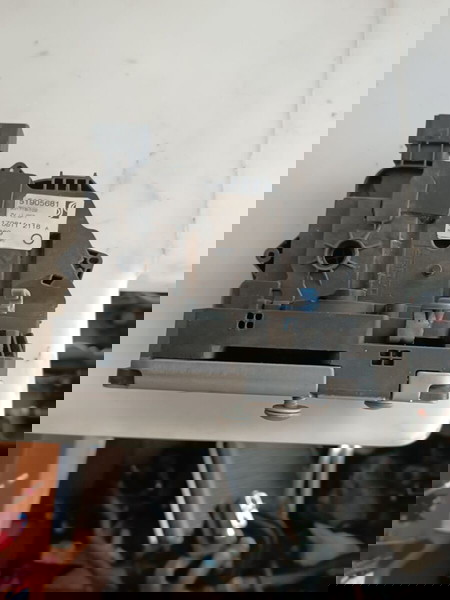 ΕΜΠΡΟΣ ΔΕΞΙΑ ΗΛΕΚΤΡΟΜΑΓΝΗΤΙΚΗ ΓΙΑ FIAT PUNTO EVO '09-'12 ΚΩΔΙΚΟΣ 51905681