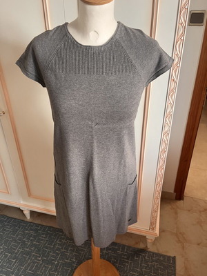 Dress S.Oliver gray like new, with pockets, size S