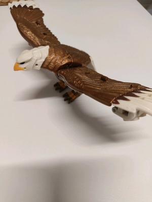 Beast Wars eagle used, good condition missing weapons