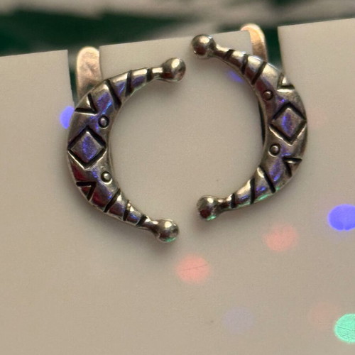 Etalon Jenavi silver earrings new, silver color