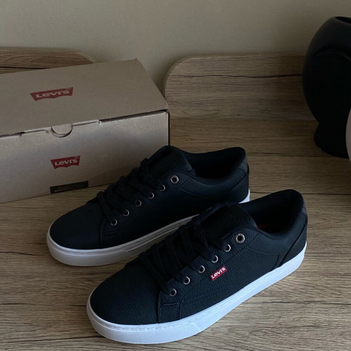 Levi's men's sneakers size 42 black with white sole new