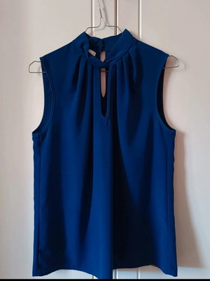 Toi&Moi blouse like new, electric blue, size S