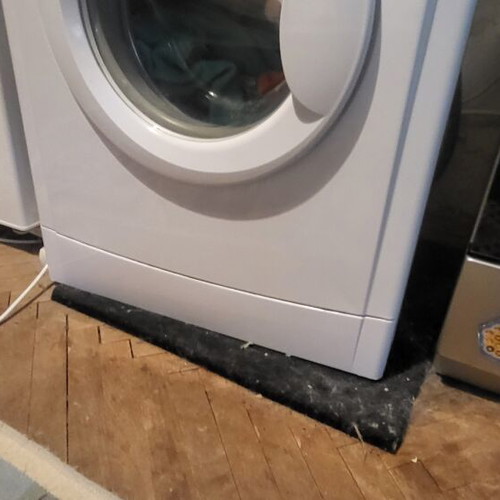 Indesit washing machine like new, 5 kg load capacity