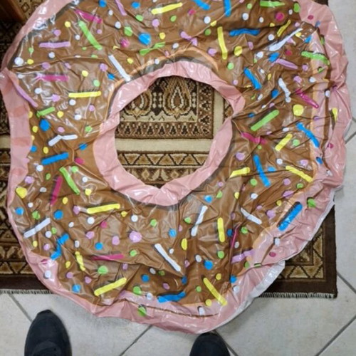 Donut float ring like new