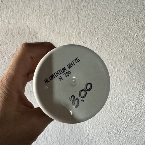 Paint for aluminum spray can like new