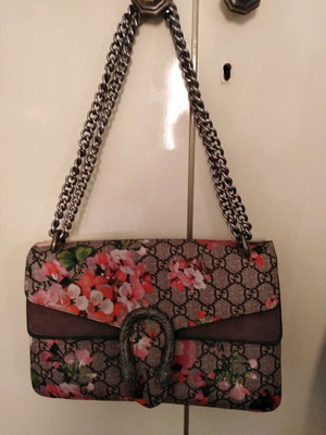 Bag used in excellent condition