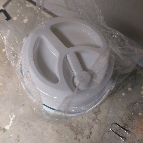 Insulated water container with tap new 5 liters