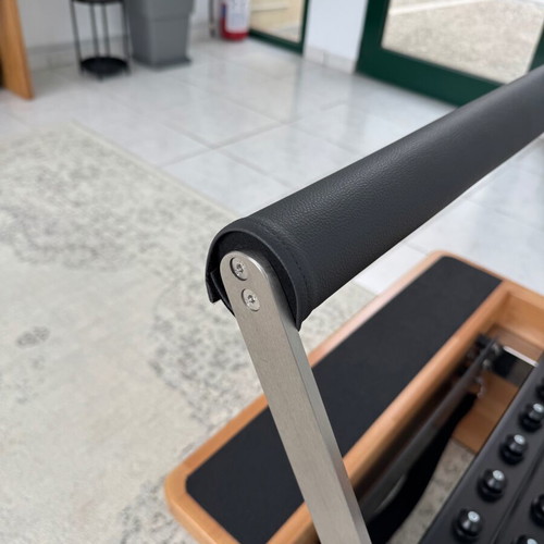 Pilates Reformer bed like new with all accessories