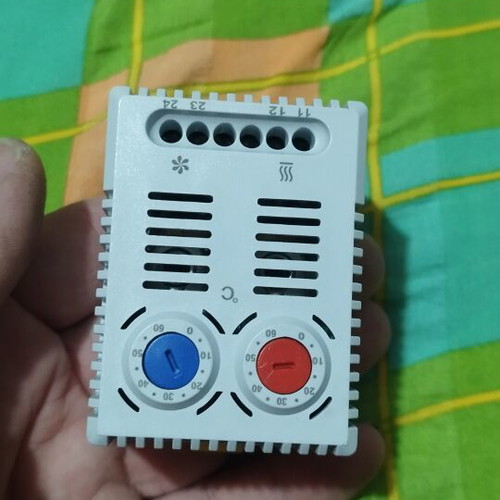 Double adjustable thermostat 0-60°, 10A, 230VAC, heater or fan control