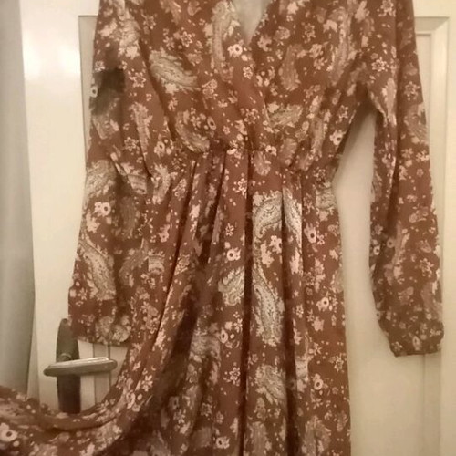 Sublevel autumn dress with paisley pattern new, brown and camel