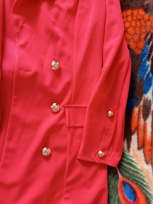 Long jacket size M fuchsia like new with impressive buttons