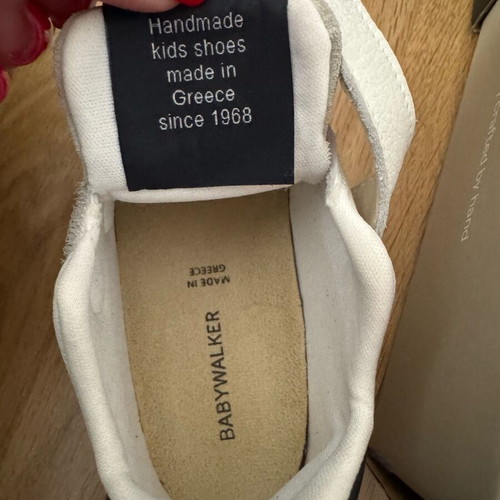 Babywalker kids sneakers size 21 like new, white with grey details