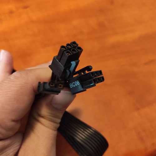 PCIe Pin Power Cable BC08 like new, flat ribbon black