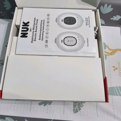 NUK breast pump like new