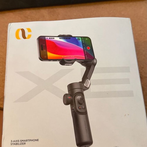 AOCHUAN Smart XE 3-Axis Gimbal Stabilizer for Smartphone like new