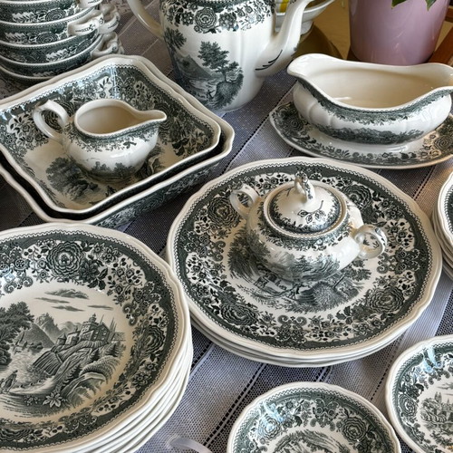 Villeroy&Boch Burgenland porcelain dinnerware set, green