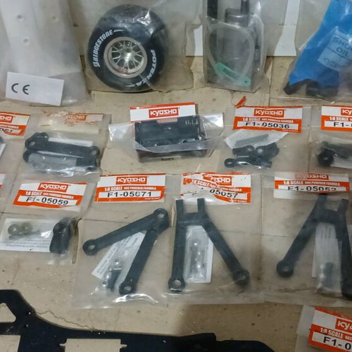 Ανταλλακτικά για βενζινοκίνητα σαν καινούργια, πακέτο όλα μαζί