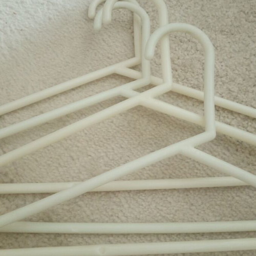 Set of 15 hangers like new