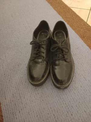 Bershka patent platform shoes black like new, size 38