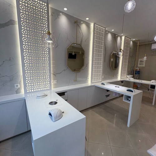 Corian 3-Station Manicure Unit like new for Nail Salon