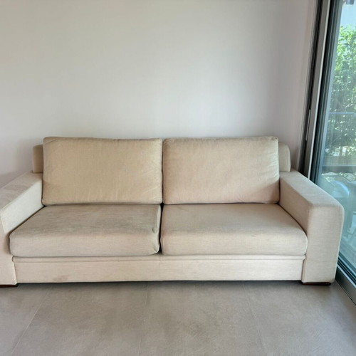 Sofa used with wooden legs