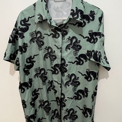 Shirt blouse short-sleeve green and black with dragon print, new