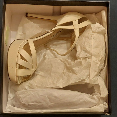 Nak Vina New York shoes platform sandals size 40 new ivory