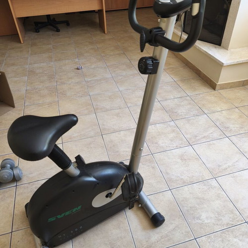 Exercise bike used with eight training levels