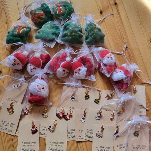 Christmas charms and scrunchies pack with 20 charms and 13 scrunchies