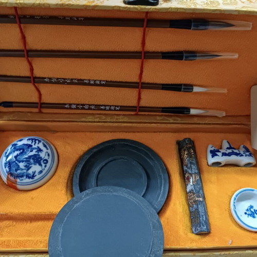 Chinese ink set like new