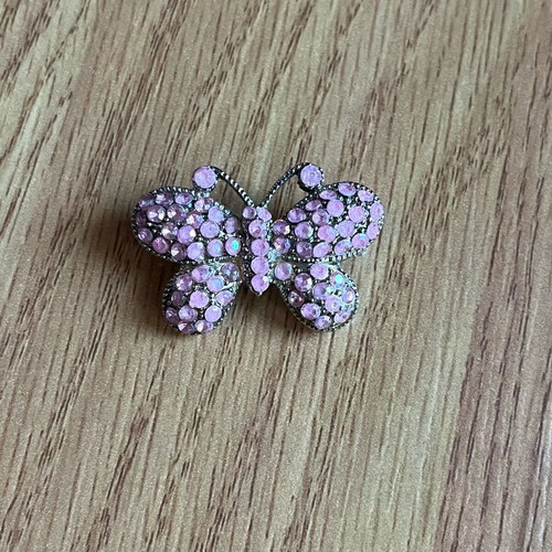 Pink butterfly brooch like new