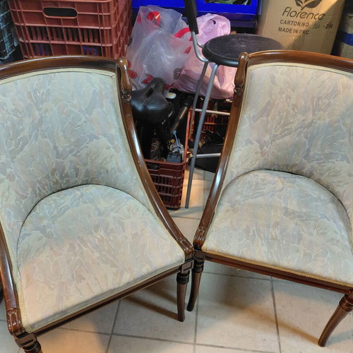 Swan living room chairs like new, set of 2 with carved wood and fabric