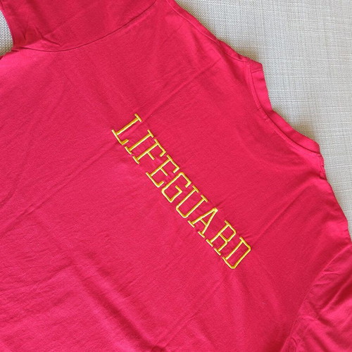 T shirt Lifeguard Sol's size L red like new