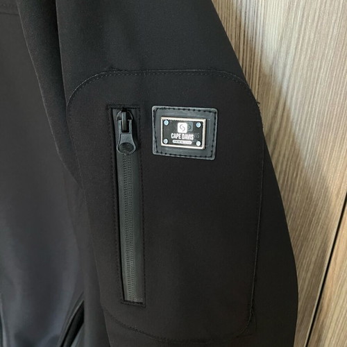 Softshell Cape Davis like new, size XL, black