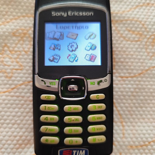 Sony Ericsson T290i vintage mobile phone used