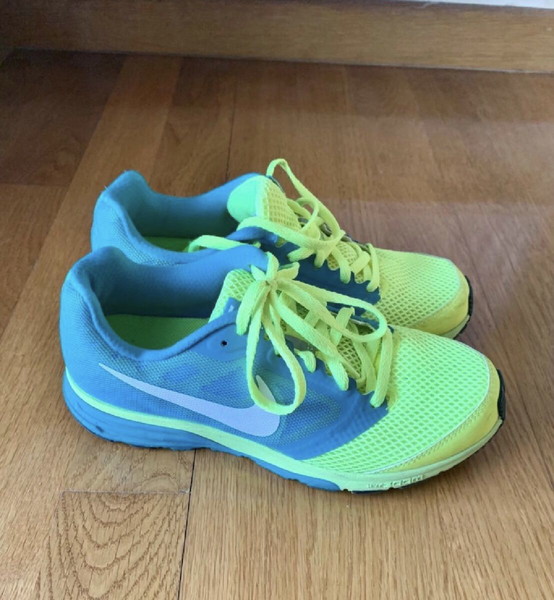 *SALES* NIKE ZOOM FLY RUNNING Ν.38