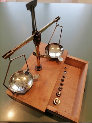 REX VINTAGE PRECISION BALANCE