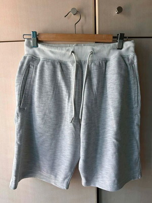 Λευκή βερμούδα Pull&Bear σαν καινούργια, μέγεθος S