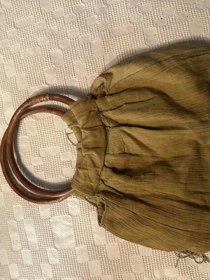 Women’s small handbag used