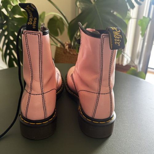 Dr. Martens boots size 38 pink patent leather used