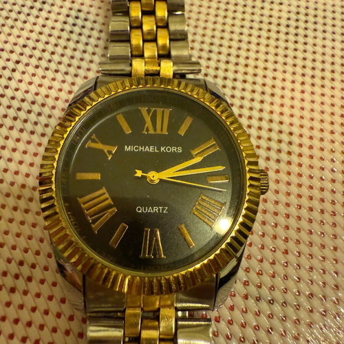 Women's watch like new, multicolor