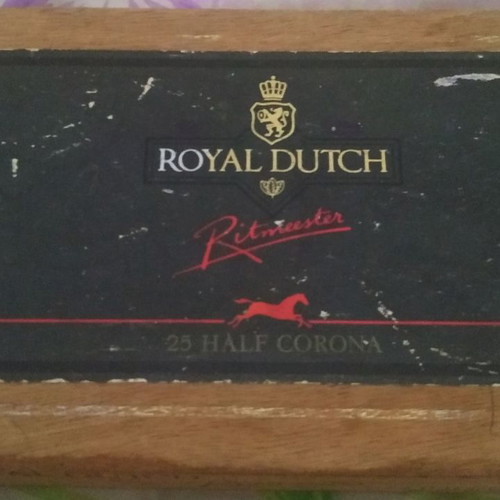 Royal Dutch collectible cigar box used