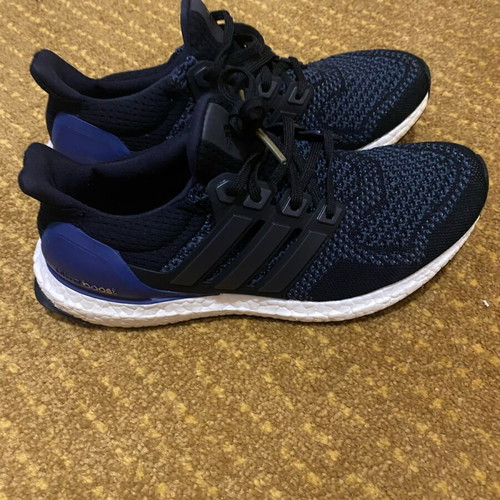 Adidas Ultra Boost 39 athletic shoes slightly used